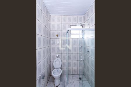 Banheiro de casa para alugar com 1 quarto, 45m² em Vila Mangalot, São Paulo