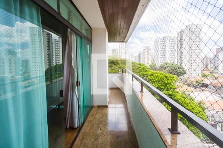 Apartamento para alugar com 3 quartos, 183m² em Parque Colonial, São Paulo