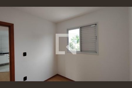 Quarto 2 de apartamento à venda com 2 quartos, 40m² em Itaquera, São Paulo