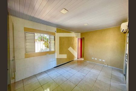 Sala / quarto de casa para alugar com 2 quartos, 50m² em Jardim America, Guarulhos