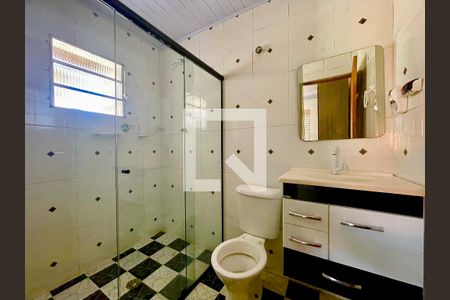 Banheiro de casa para alugar com 2 quartos, 50m² em Jardim America, Guarulhos