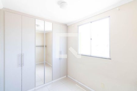 Quarto 1 de apartamento para alugar com 2 quartos, 45m² em Inhoaíba, Rio de Janeiro