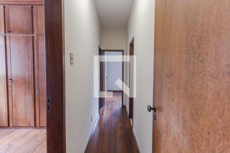 Corredor de apartamento para alugar com 3 quartos, 80m² em São Pedro, Belo Horizonte