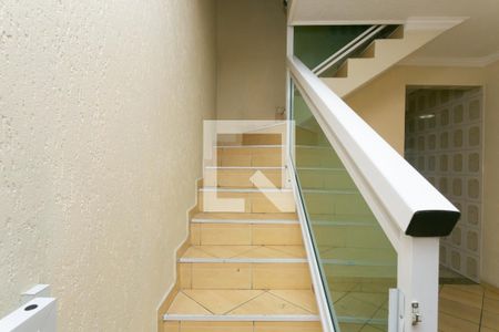 Escada  de casa à venda com 3 quartos, 200m² em Vila Aparecida, São Paulo