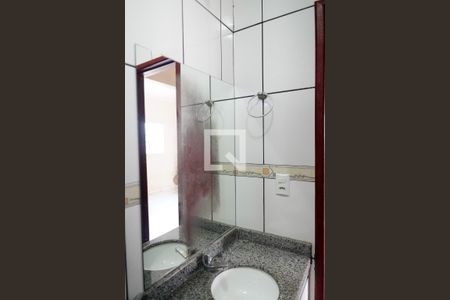 Banheiro de casa para alugar com 3 quartos, 300m² em Jardim Helvecia, Aparecida de Goiânia