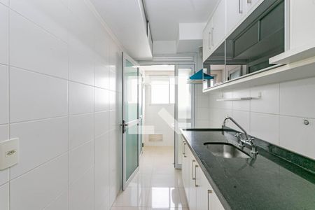 Cozinha de apartamento para alugar com 2 quartos, 63m² em Vila Nair, São Paulo