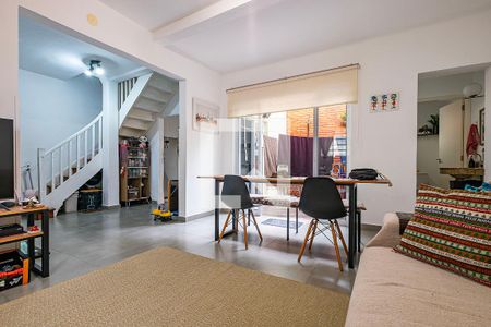 Casa à venda com 3 quartos, 96m² em Cerqueira César, São Paulo