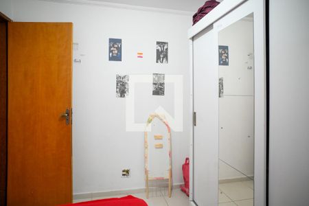 Quarto 2 de apartamento para alugar com 2 quartos, 49m² em Jardim Celeste, São Paulo