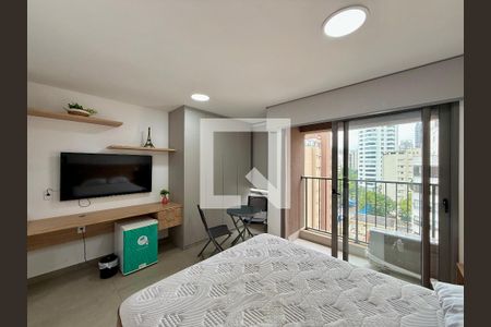 Quarto   de kitnet/studio para alugar com 0 quarto, 28m² em Campo Belo, São Paulo