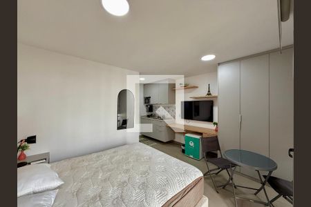 Quarto   de kitnet/studio para alugar com 0 quarto, 28m² em Campo Belo, São Paulo