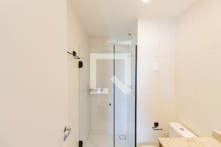 Banheiro de kitnet/studio para alugar com 1 quarto, 27m² em Brooklin, São Paulo