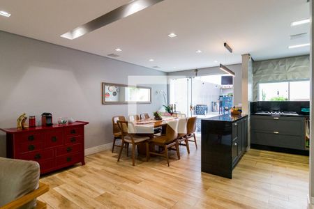 Casa de Condomínio à venda com 4 quartos, 269m² em Morumbi, São Paulo