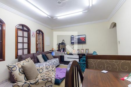 Sala de casa à venda com 2 quartos, 192m² em Vila Carrão, São Paulo