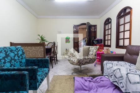 Sala de casa à venda com 2 quartos, 192m² em Vila Carrão, São Paulo