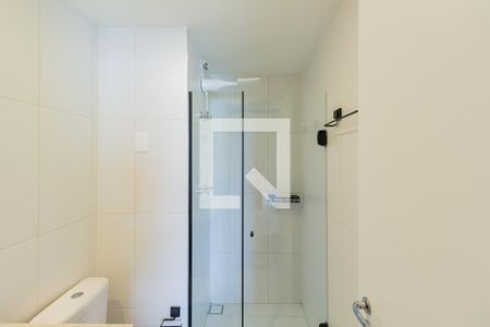 Banheiro de kitnet/studio para alugar com 1 quarto, 27m² em Brooklin, São Paulo