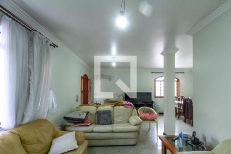 Casa à venda com 3 quartos, 300m² em Nova Petrópolis, São Bernardo do Campo