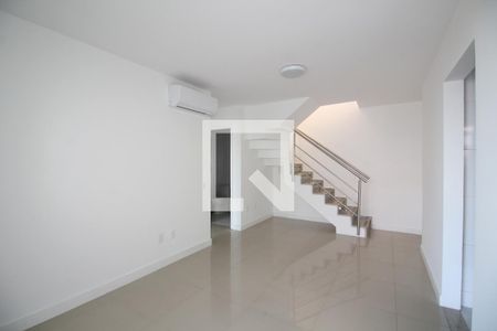 Sala 1 de apartamento para alugar com 2 quartos, 157m² em Barra Olímpica, Rio de Janeiro