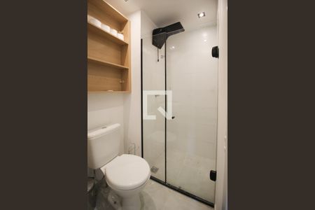 Banheiro de apartamento para alugar com 1 quarto, 25m² em Vila Olímpia, São Paulo