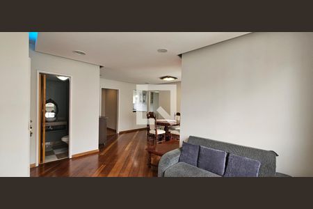 Apartamento para alugar com 4 quartos, 117m² em Jardim Vila Mariana, São Paulo