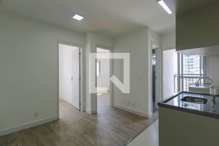 Sala/Cozinha de apartamento para alugar com 2 quartos, 35m² em Vila Ema, São Paulo