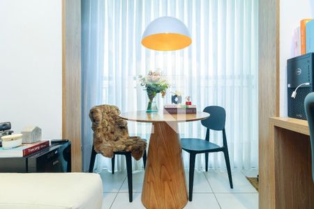 Sala de apartamento para alugar com 1 quarto, 27m² em Jardim Caravelas, São Paulo