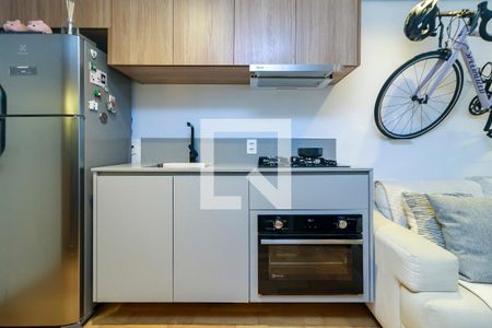 Cozinha de apartamento à venda com 1 quarto, 27m² em Jardim Caravelas, São Paulo