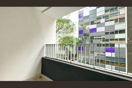 Varanda de kitnet/studio à venda com 1 quarto, 22m² em Pinheiros, São Paulo