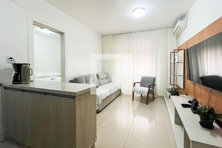 Sala de apartamento à venda com 1 quarto, 38m² em Jardim Dona Leopoldina, Porto Alegre