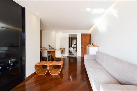 Sala Ambientes de apartamento para alugar com 3 quartos, 104m² em Lourdes, Belo Horizonte