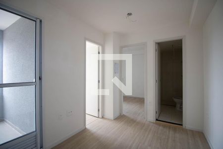 Sala/Cozinha  de apartamento para alugar com 2 quartos, 32m² em Vila Plana, São Paulo