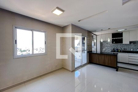 Sala de apartamento à venda com 2 quartos, 126m² em Vila Bertioga, São Paulo
