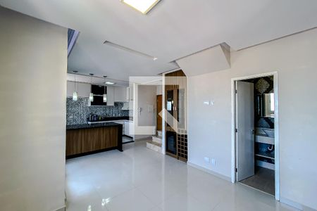 Sala de apartamento à venda com 2 quartos, 126m² em Vila Bertioga, São Paulo