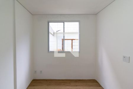 Quarto 1 de apartamento para alugar com 2 quartos, 39m² em Vila Isa, São Paulo