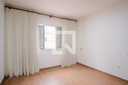 Quarto 2 de casa para alugar com 2 quartos, 120m² em Vila Gomes Cardim, São Paulo