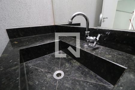 Lavabo de casa para alugar com 5 quartos, 320m² em Jardim Karaíba, Uberlândia