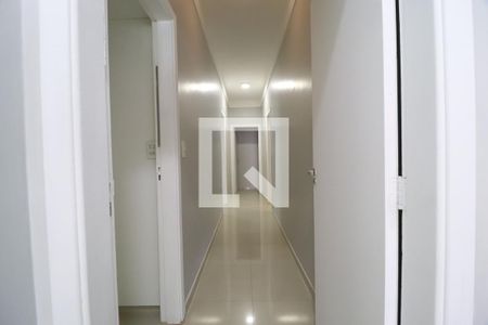 Corredor de casa para alugar com 5 quartos, 320m² em Jardim Karaíba, Uberlândia