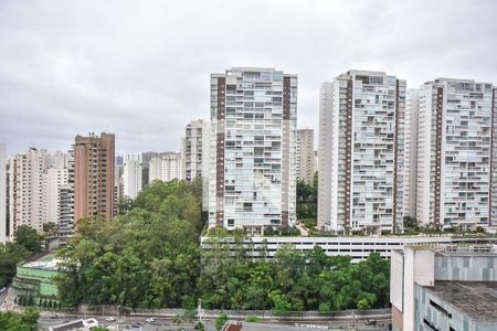 Apartamento à venda com 2 quartos, 73m² em Jardim Caboré, São Paulo