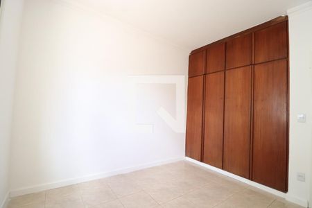 Quarto 2 de casa para alugar com 3 quartos, 210m² em Jardim Karaíba, Uberlândia
