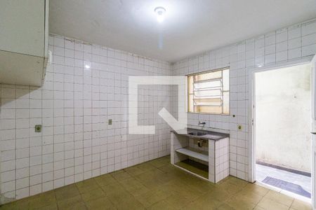 Casa para alugar com 1 quarto, 32m² em Vila Suzana, São Paulo