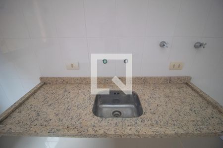 Cozinha de casa de condomínio à venda com 3 quartos, 99m² em Espírito Santo, Porto Alegre
