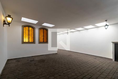 Casa para alugar com 4 quartos, 256m² em Planalto Paulista, São Paulo