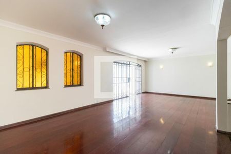 Casa para alugar com 4 quartos, 256m² em Planalto Paulista, São Paulo
