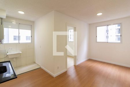 Sala de apartamento para alugar com 2 quartos, 35m² em Jardim Sabara, São Paulo