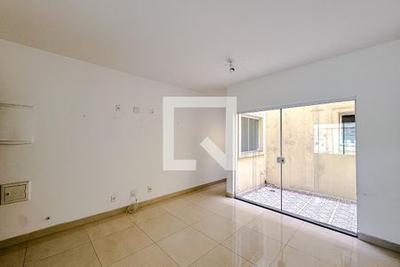 Sala de casa à venda com 3 quartos, 120m² em Mooca, São Paulo