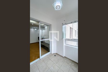 Varanda da Sala de apartamento à venda com 2 quartos, 60m² em Vila Bertioga, São Paulo