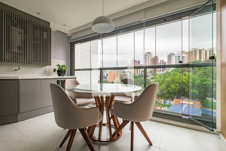 Sala/Cozinha de apartamento para alugar com 1 quarto, 50m² em Vila Anglo Brasileira, São Paulo