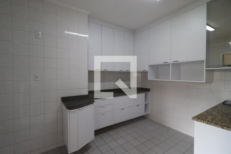 Cozinha de apartamento para alugar com 3 quartos, 111m² em Jardim Irajá, Ribeirão Preto