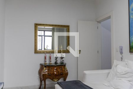 Sala de TV de apartamento à venda com 4 quartos, 235m² em Gutierrez, Belo Horizonte