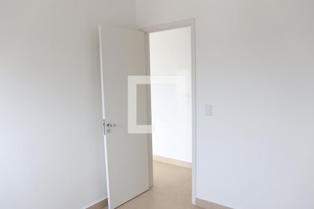 Quarto 01 de apartamento para alugar com 3 quartos, 87m² em Setor Aeroporto, Goiânia