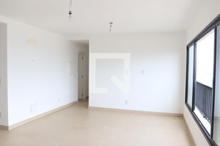 Cozinha e Área de Serviço de apartamento para alugar com 3 quartos, 87m² em Setor Aeroporto, Goiânia